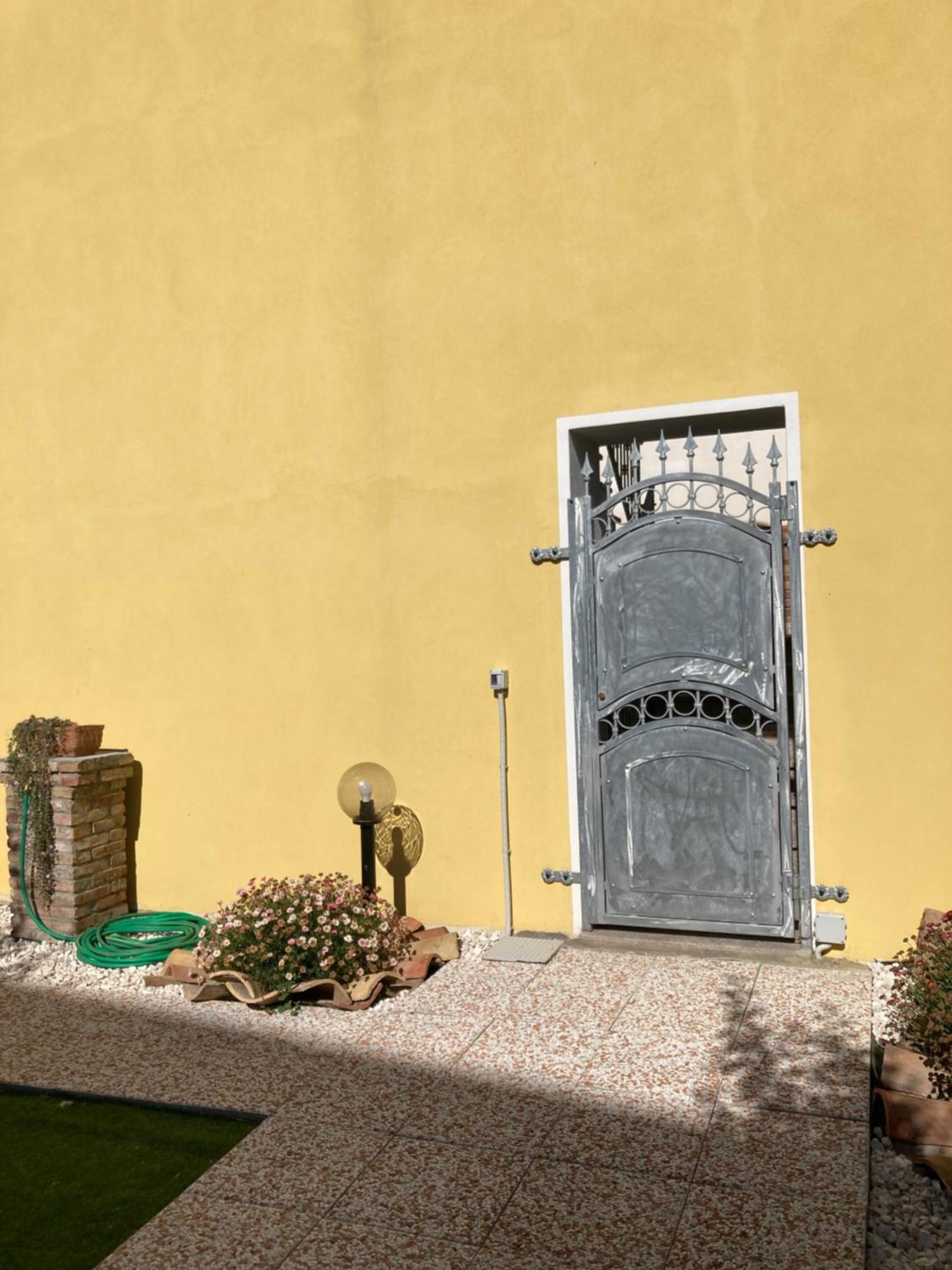 Casa Vacanze Il Giardino Villamassargia Exterior foto